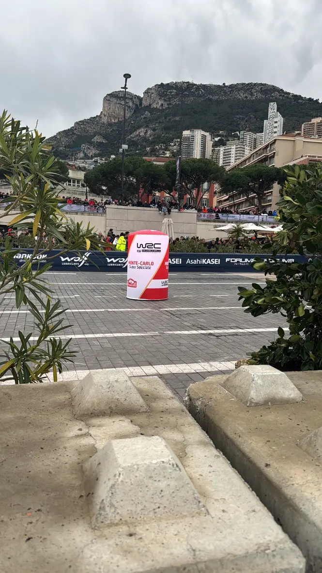 Donut Gonflable WRC Super Spéciale Monte Carlo 2026