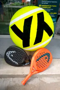 Balle tennis géante gonflable personnalisée